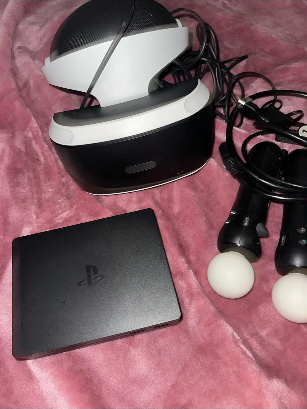Sony PlayStation VR Headset - Black & White w/ Arm controllers